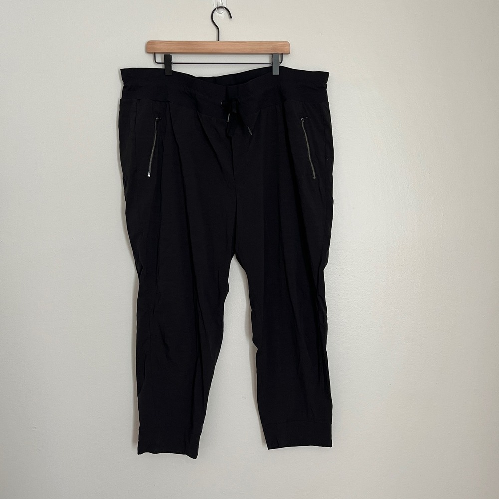Athleta Women's size 24 Black Jogger Pants with Zipper Pockets